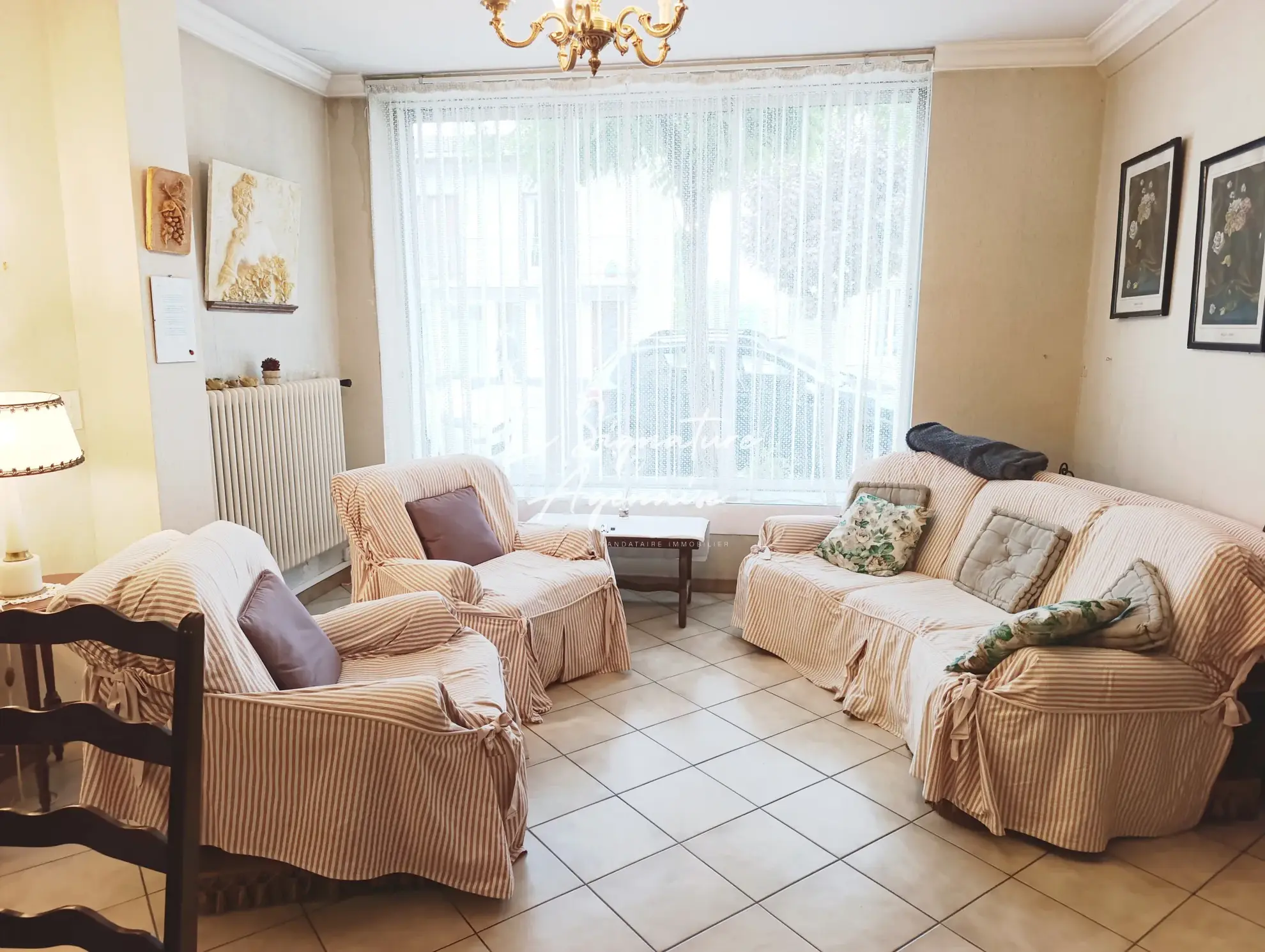 Ensemble immobilier avec maison, appartement, jardin et garage à Clermont-Dessous 