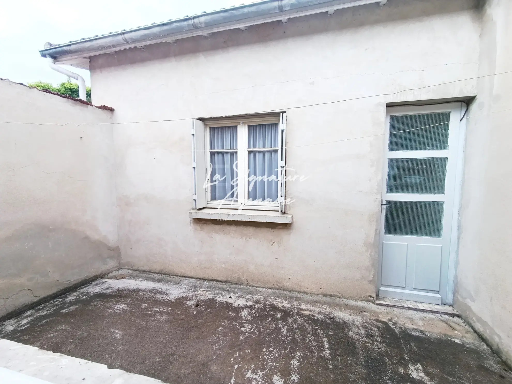 Ensemble immobilier avec maison, appartement, jardin et garage à Clermont-Dessous 