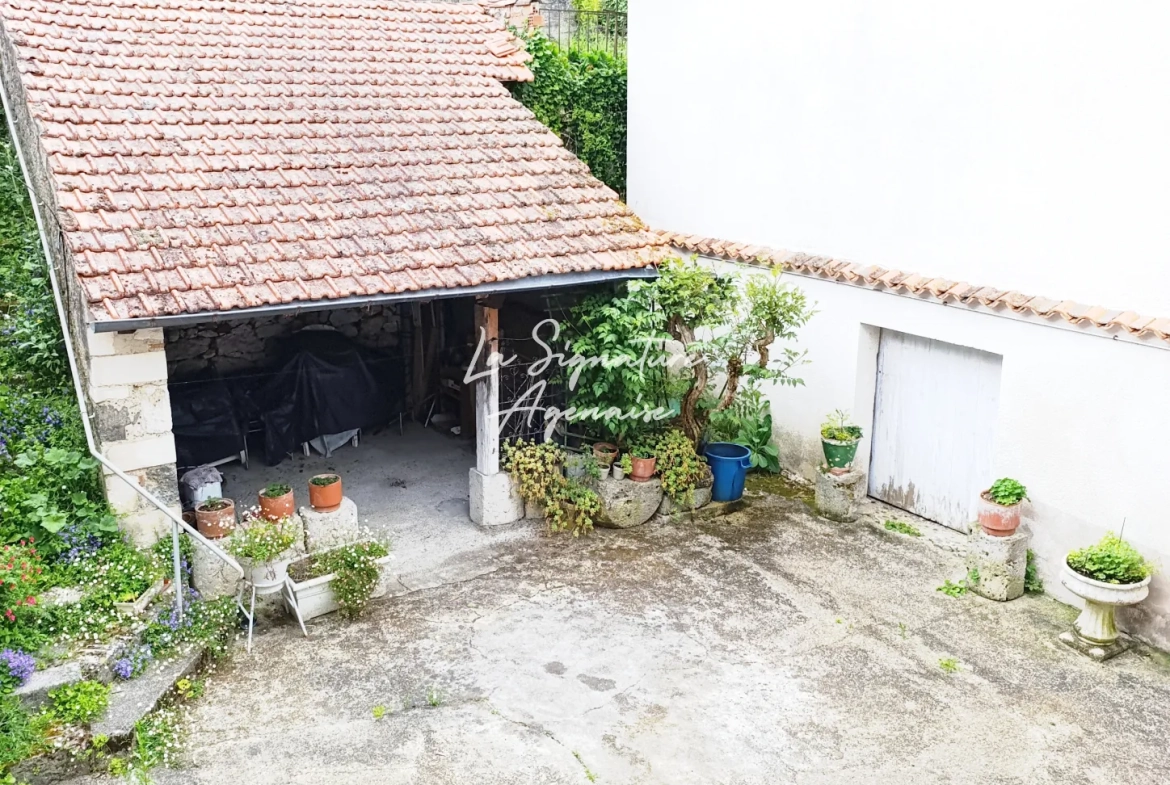 Ensemble immobilier avec maison, appartement, jardin et garage à Clermont-Dessous 