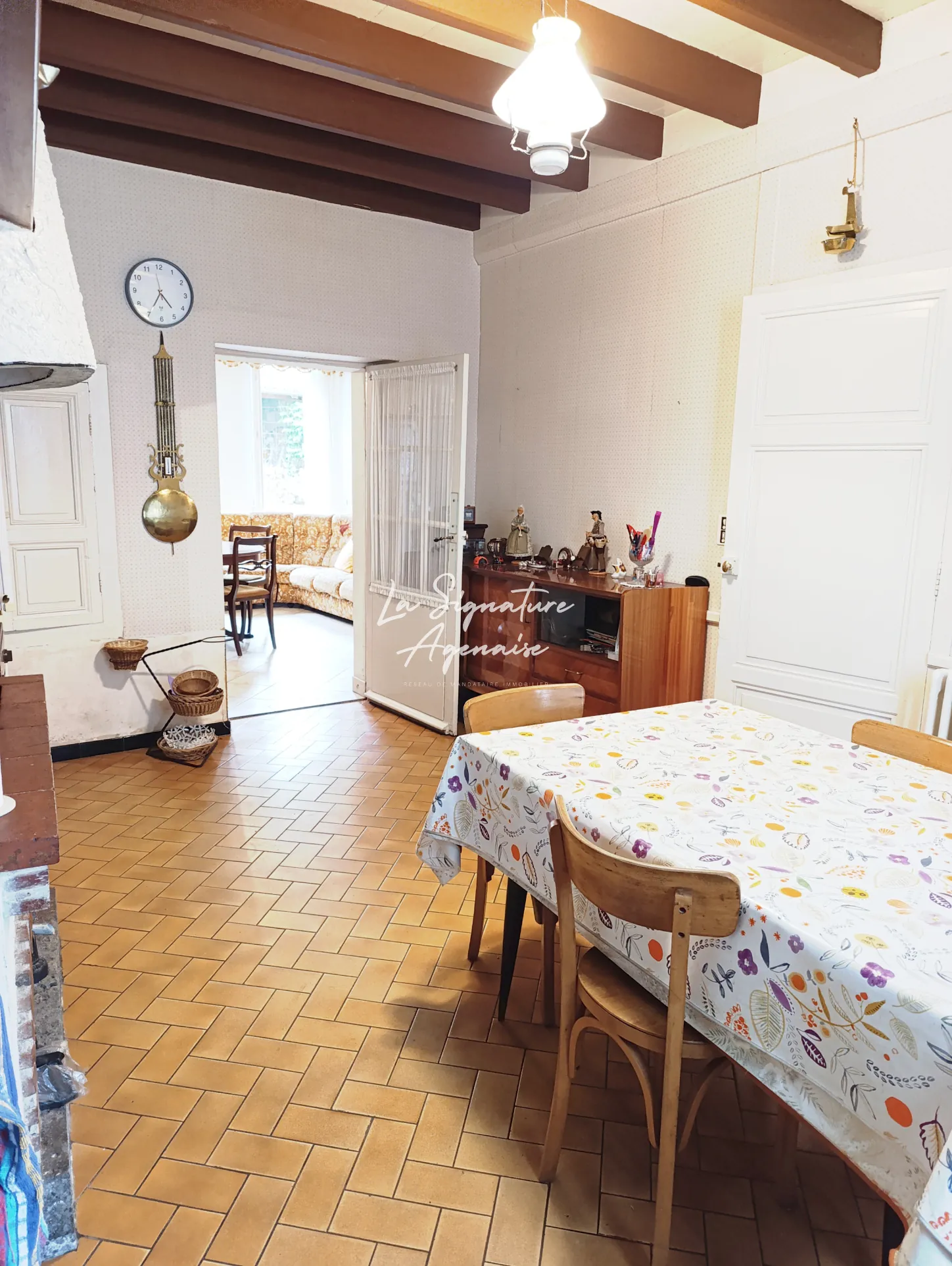 Ensemble immobilier avec maison, appartement, jardin et garage à Clermont-Dessous 