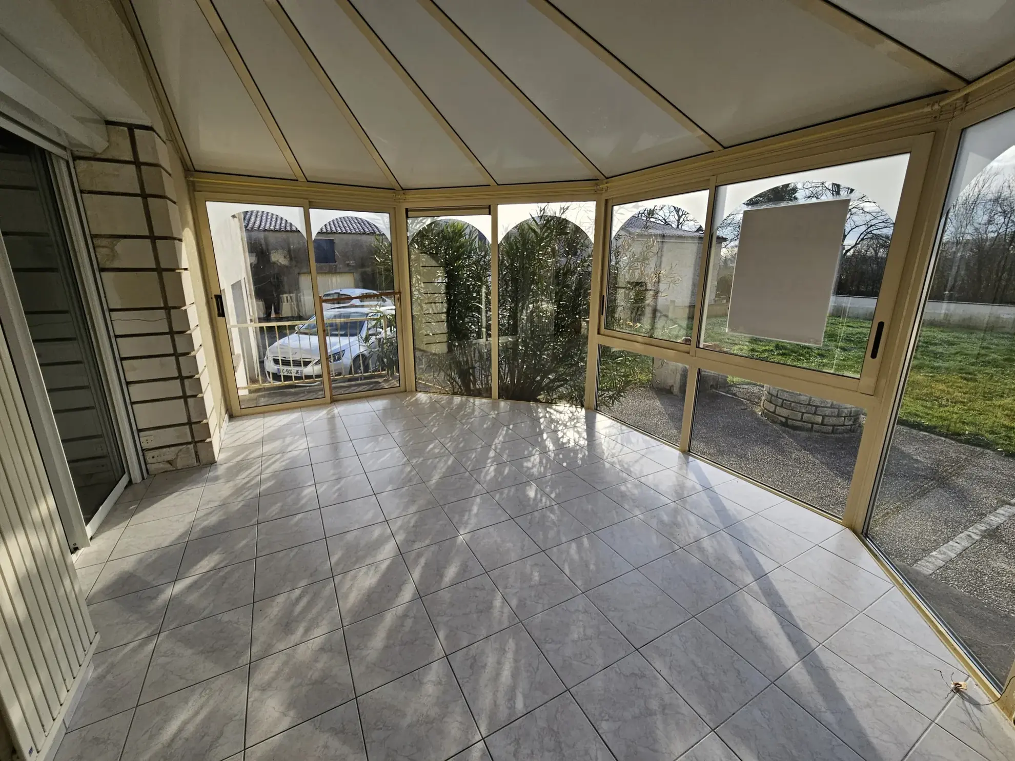 Maison à rafraîchir avec 4 chambres et dépendances à Saint-Georges-de-Rex 