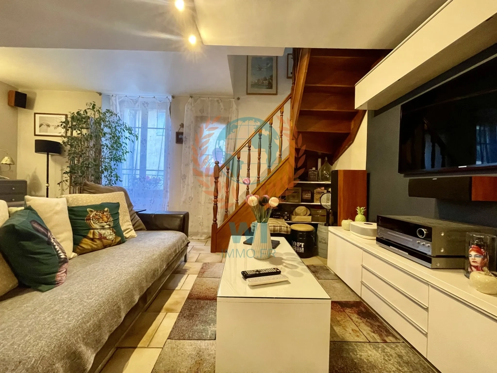 Triplex de 108 m2 avec 4 chambres au centre de Trans-en-Provence