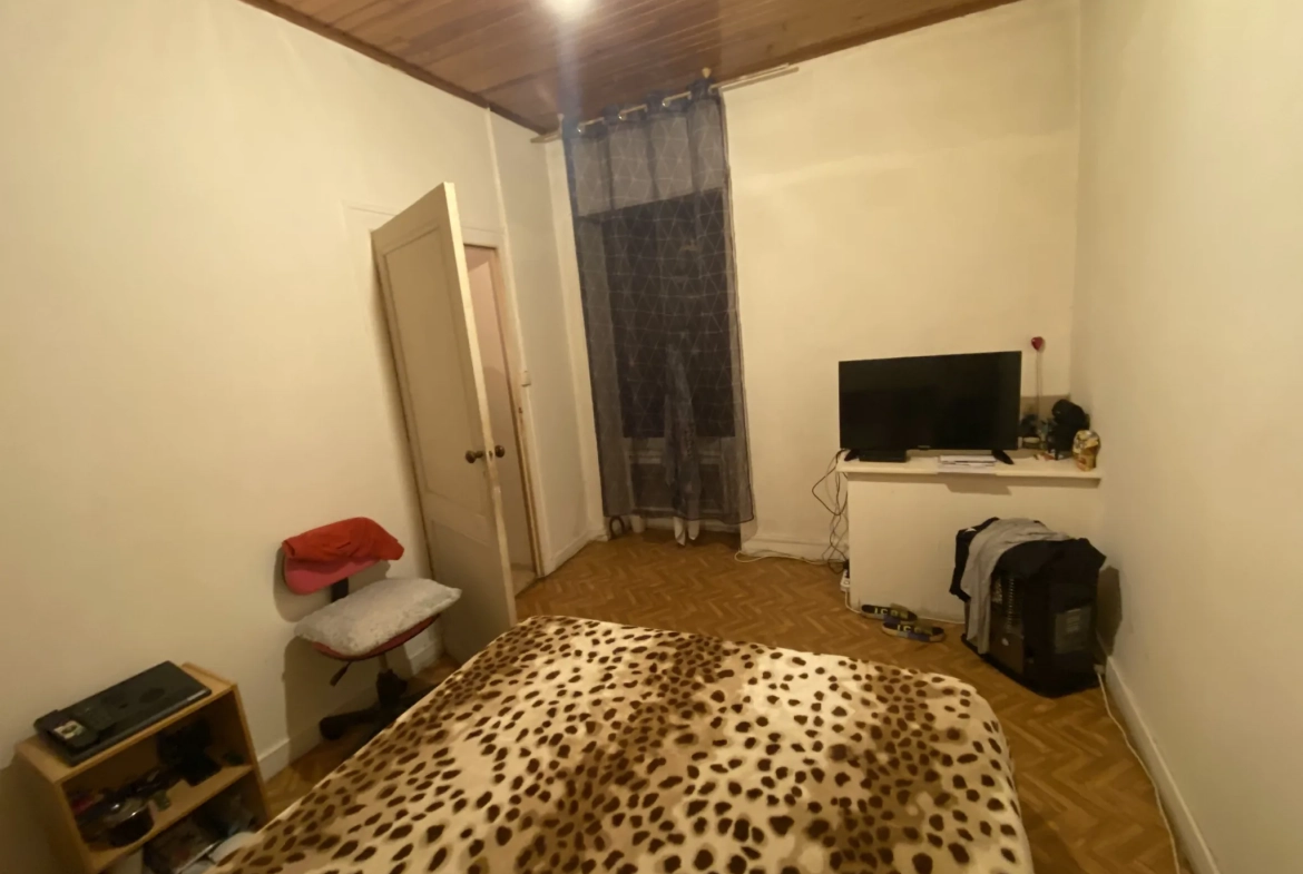 Maison de ville T3 à La Réole – Investissement locatif à saisir 