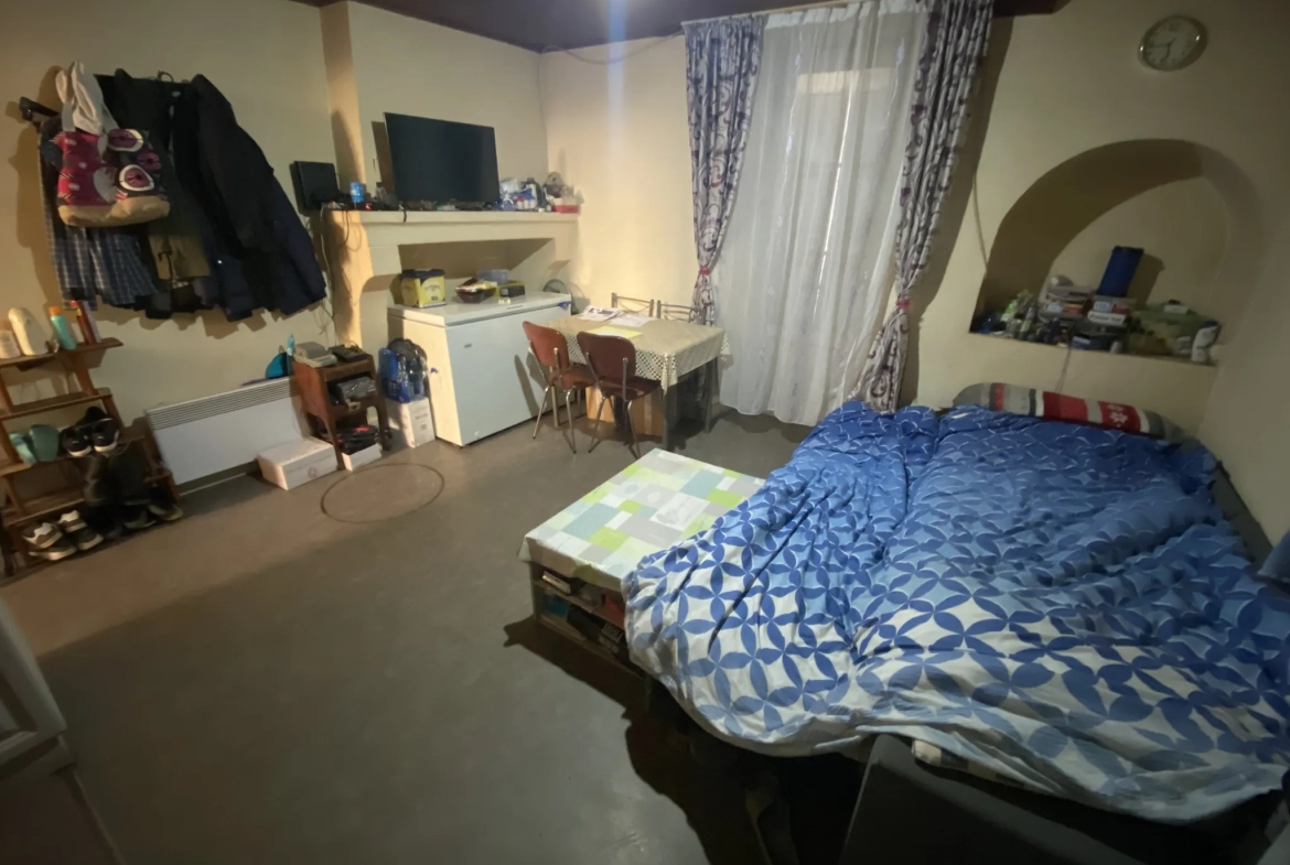 Maison de ville T3 à La Réole – Investissement locatif à saisir 