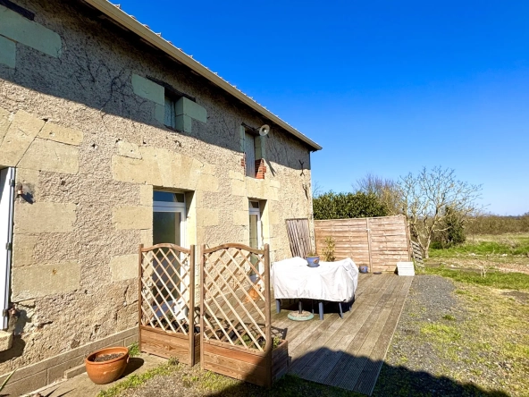 Maison de village à Cléré-sur-Layon avec terrasse et vue dégagée, 108 m²
