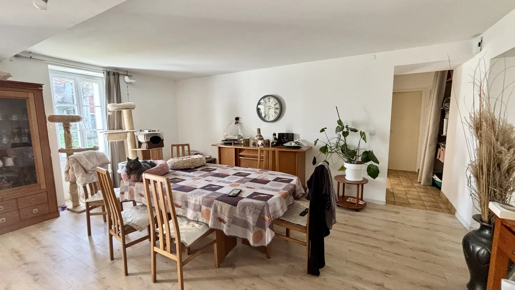 Maison de village à Cléré-sur-Layon avec terrasse et vue dégagée, 108 m² 
