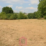 Terrain constructible de plus de 3000 m² à Puy l'Évêque - Calme et proche commerce