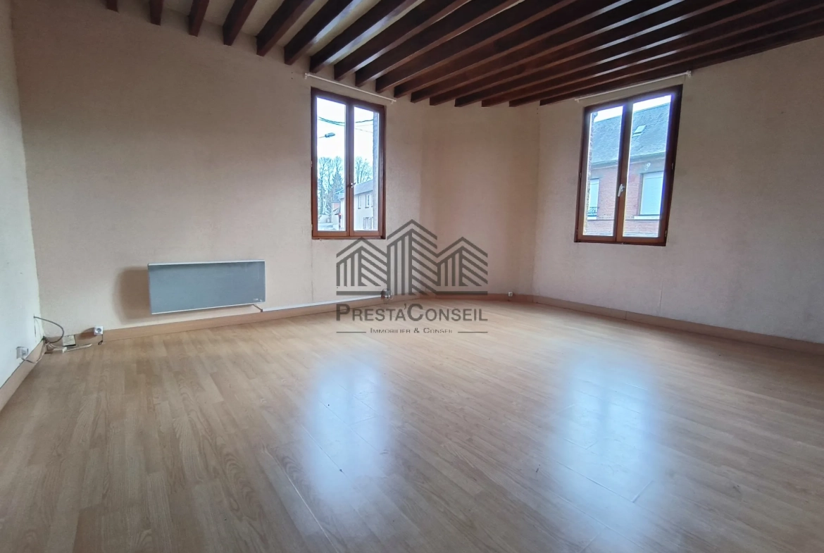 Local commercial de 138,7 m² à Saint-Pierre-Les-Elbeuf avec potentiel de transformation en habitation 