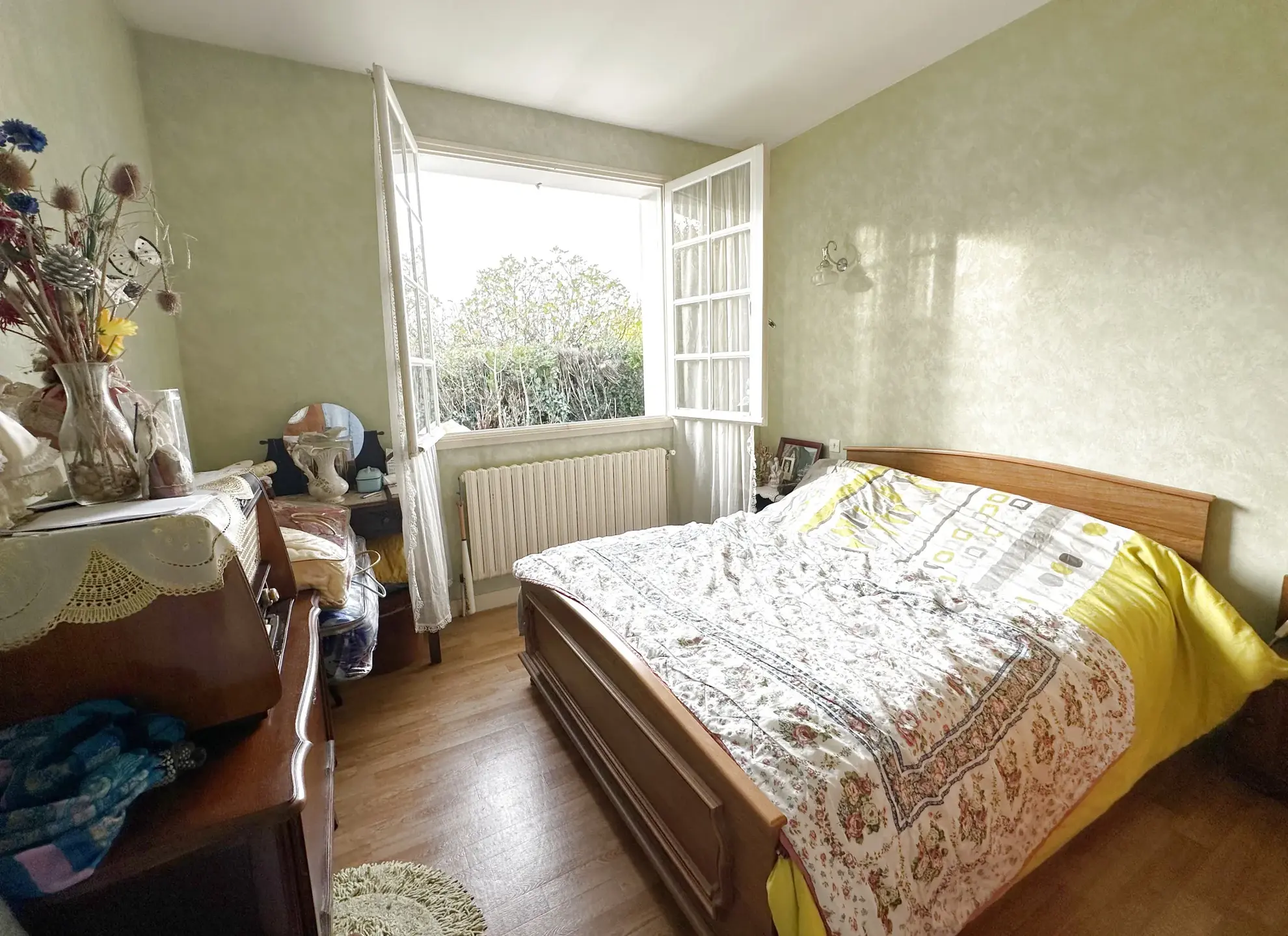 Maison de plain-pied avec grand jardin et garage à Niort - Opportunité à saisir 