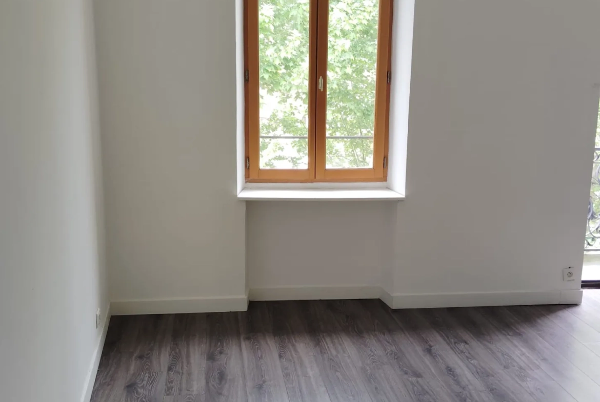 Appartement de 101 m² avec vue sur montagne à Sospel à vendre 