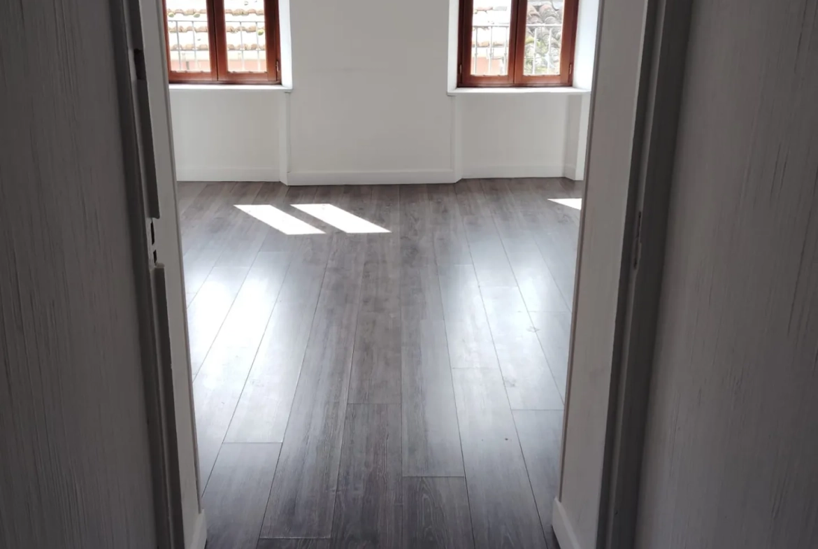 Appartement de 101 m² avec vue sur montagne à Sospel à vendre 