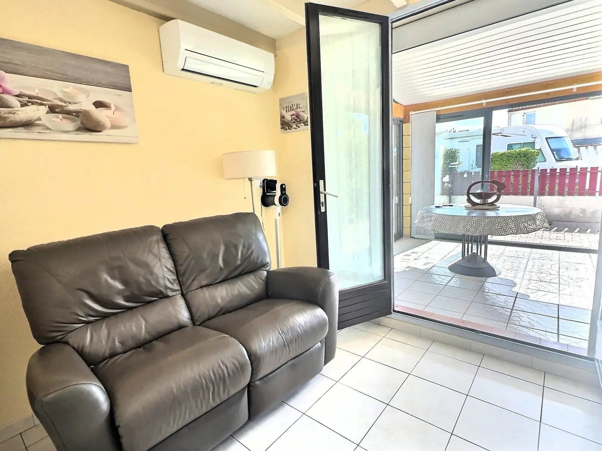 Villa avec piscine à vendre à Saint-Cyprien-Plage, 2 chambres, proche mer 