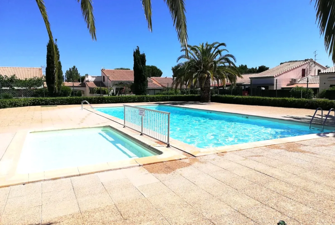Villa avec piscine à vendre à Saint-Cyprien-Plage, 2 chambres, proche mer 