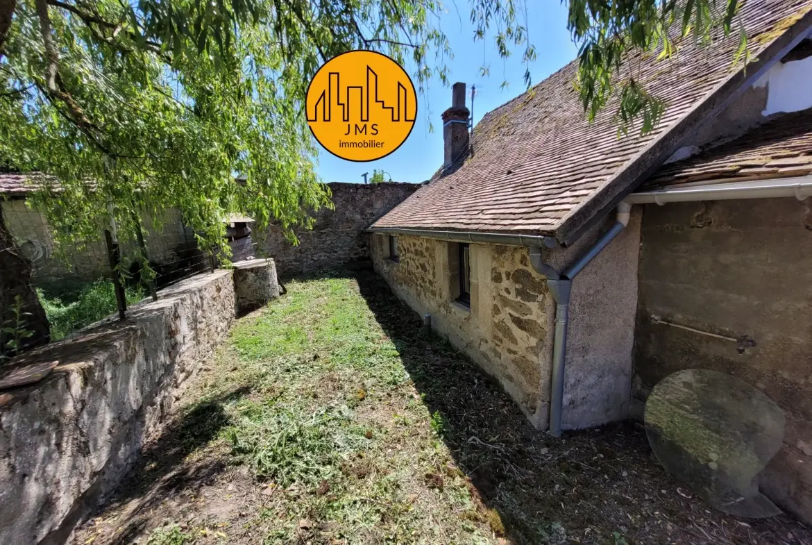 A Vendre Charmante Petite Maison à Le Montet – Opportunité d’Investissement ou Première Acquisition 