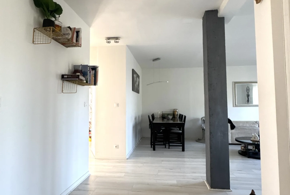 Appartement 3 pièces à Saint-Étienne Porte Rouge avec balcon et parking 