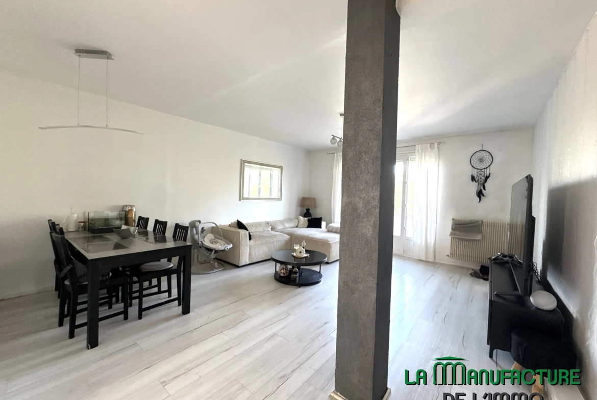 Appartement 3 pièces à Saint-Étienne Porte Rouge avec balcon et parking 