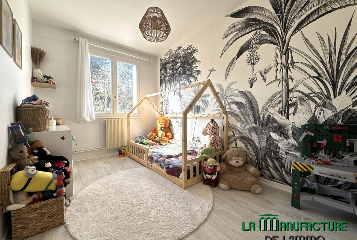 Appartement 3 pièces à Saint-Étienne Porte Rouge avec balcon et parking 