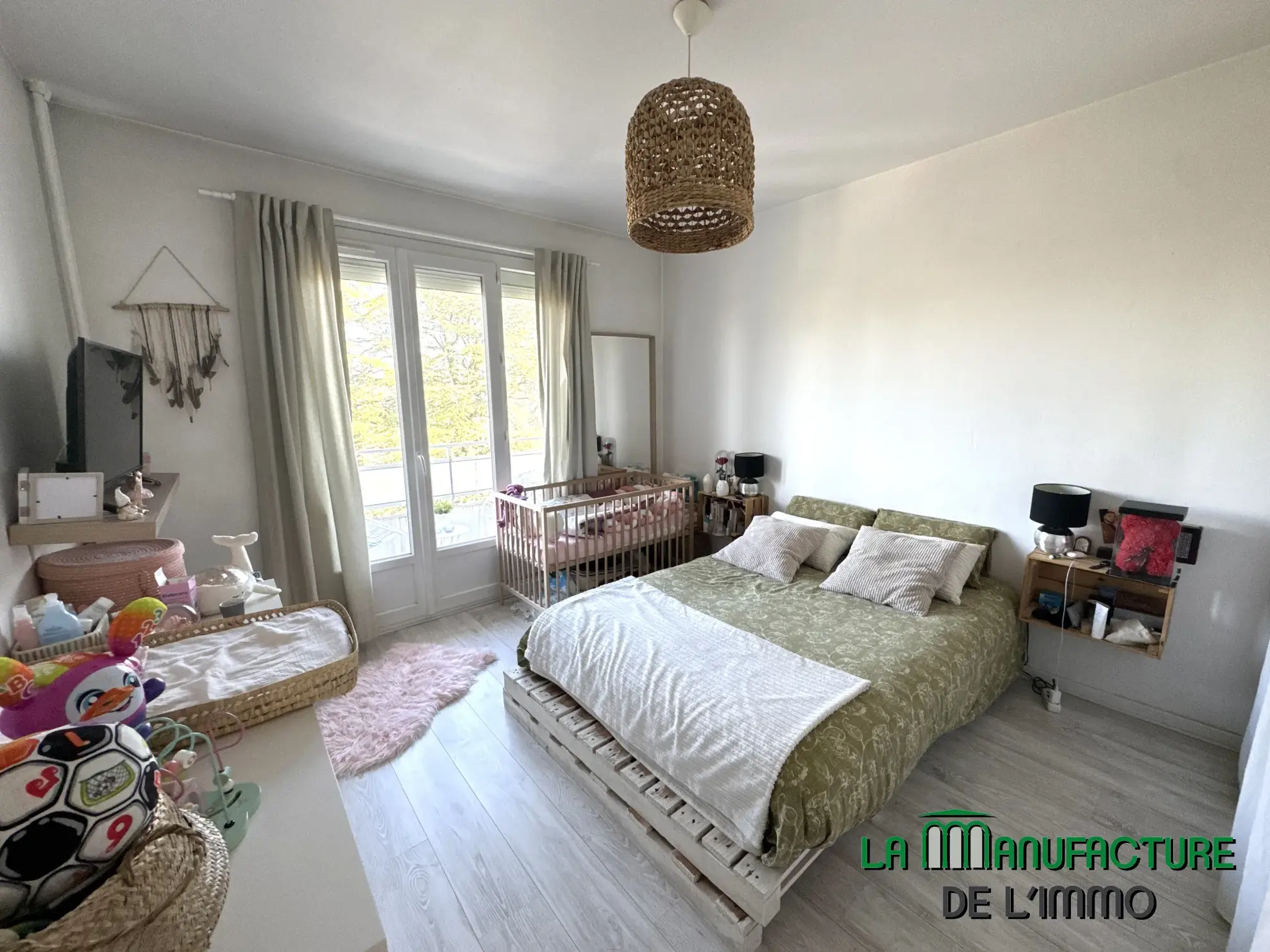 Appartement 3 pièces à Saint-Étienne Porte Rouge avec balcon et parking 