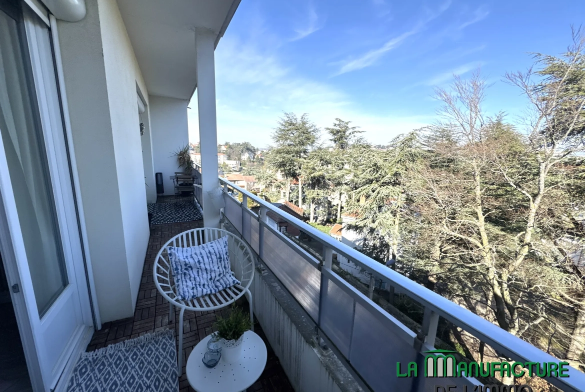 Appartement 3 pièces à Saint-Étienne Porte Rouge avec balcon et parking 