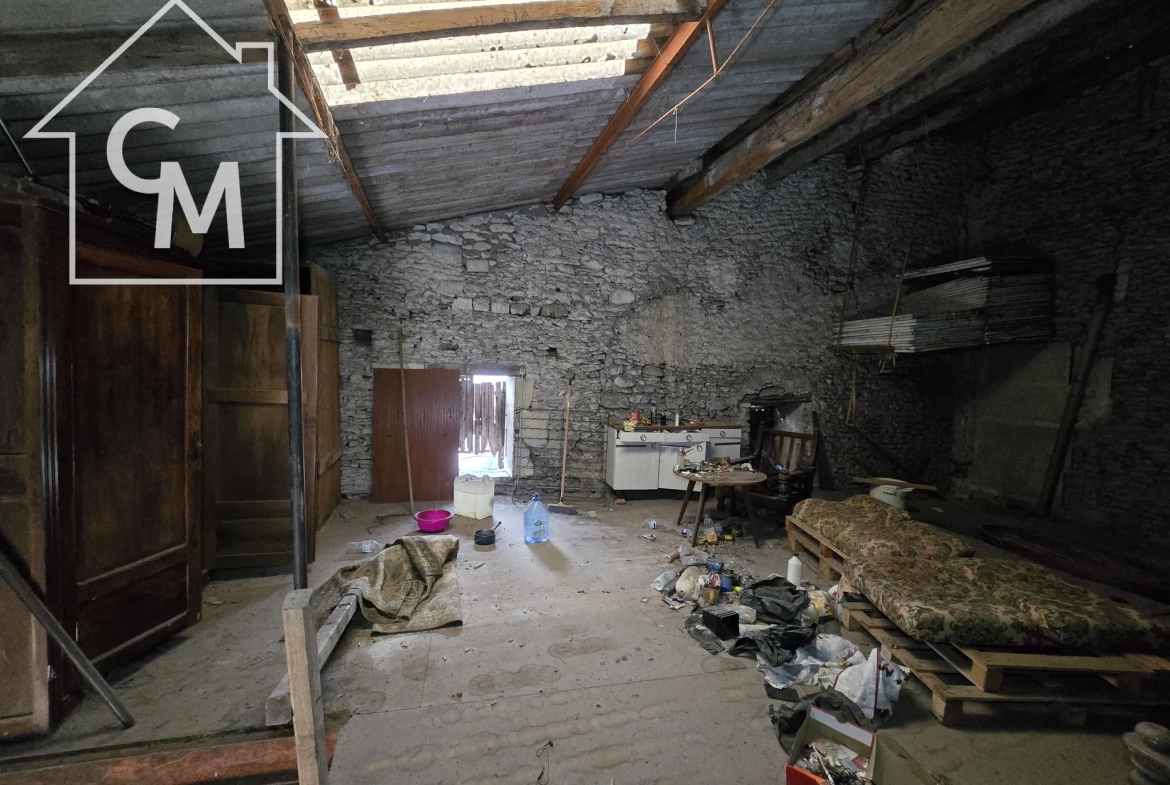 Maison à Cognac avec jardin, garage et 3 chambres – Quartier Saint Martin 