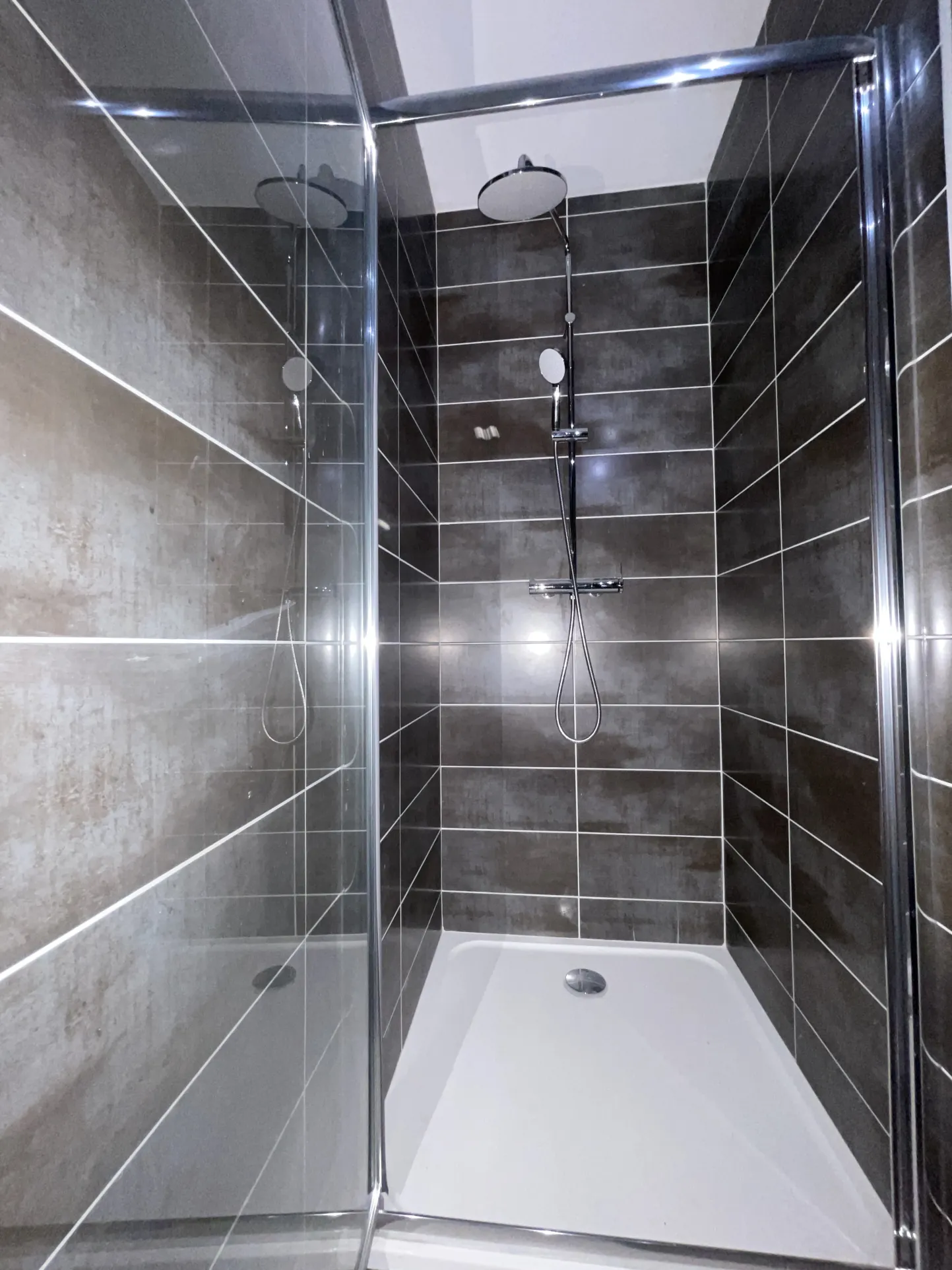 Appartement rénové de 70m² dans le Quartier La Terrasse à Saint-Étienne 