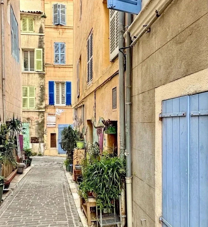 Appartement de 2 pièces à Marseille, idéal pour investissement locatif dans le Panier 