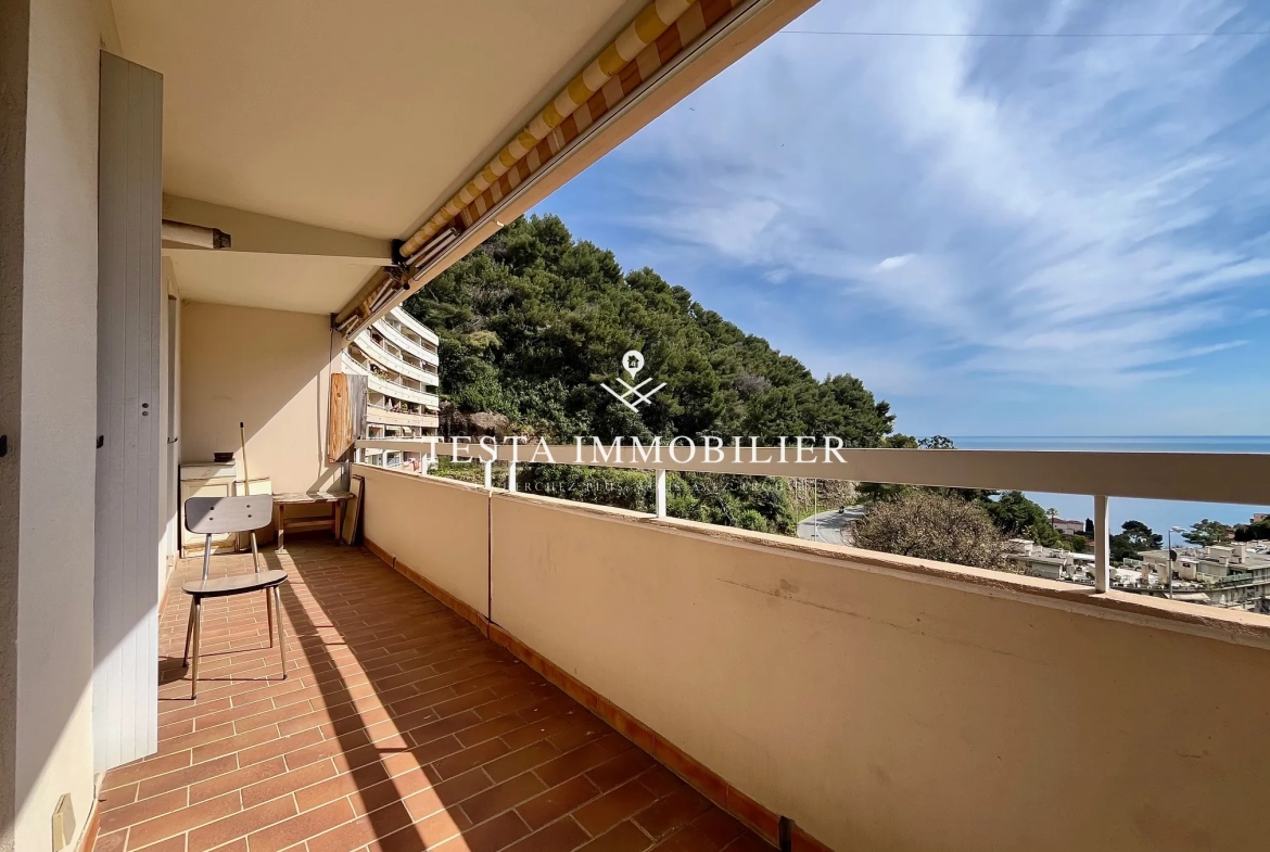 Grand appartement 2 pièces avec vue mer à Roquebrune-Cap-Martin 