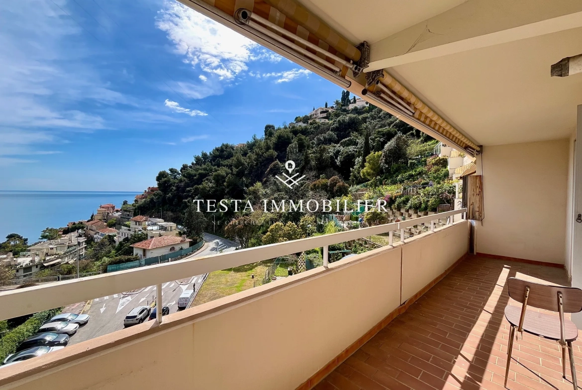 Grand appartement 2 pièces avec vue mer à Roquebrune-Cap-Martin 