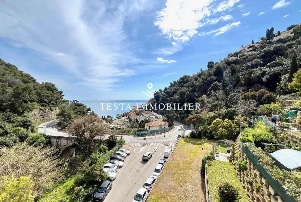 Grand appartement 2 pièces avec vue mer à Roquebrune-Cap-Martin 