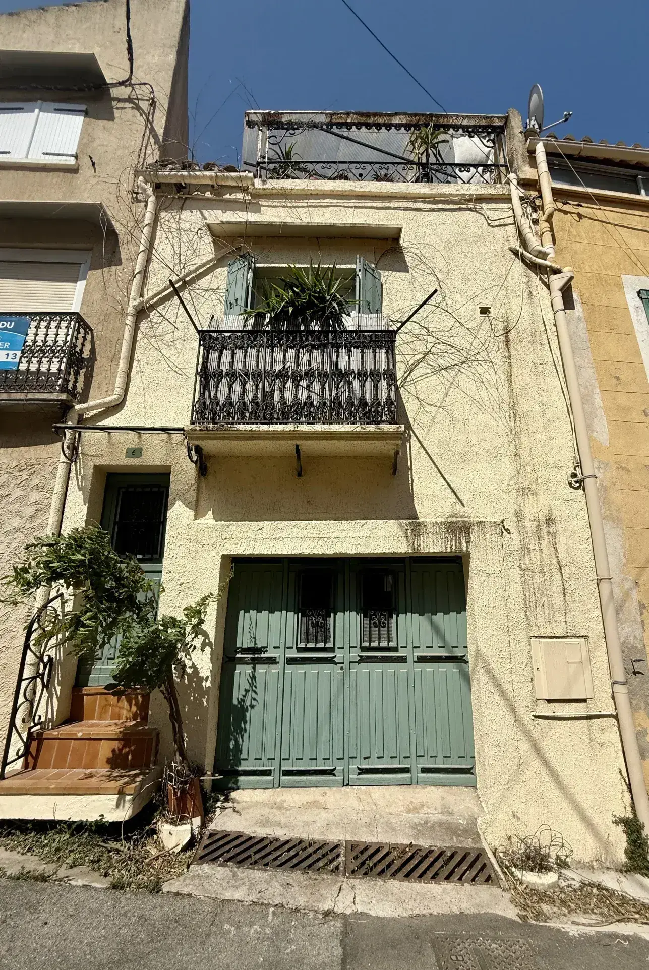 Charmante maison de village avec terrasse à Gigean au centre-ville 