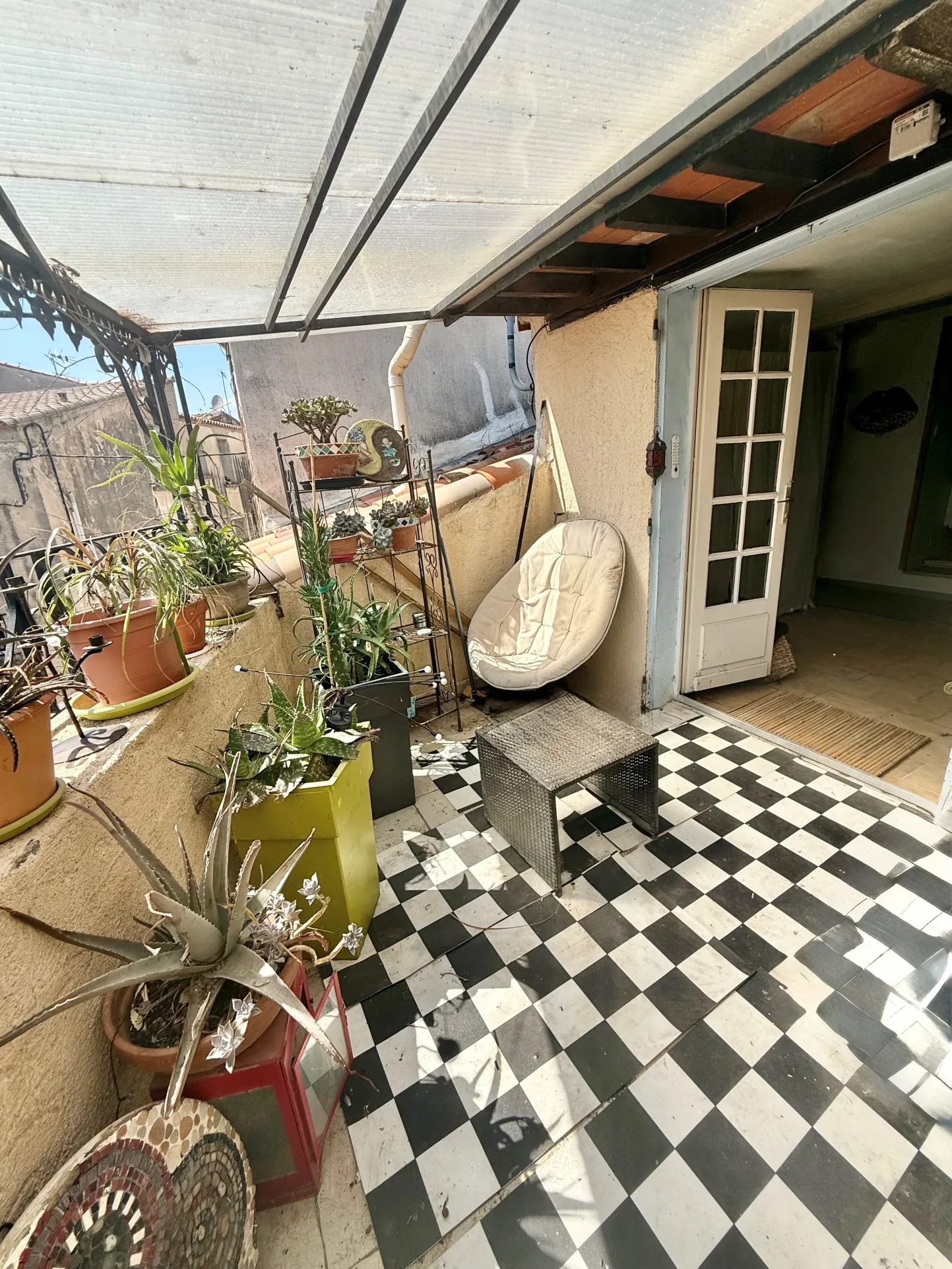 Charmante maison de village avec terrasse à Gigean au centre-ville 