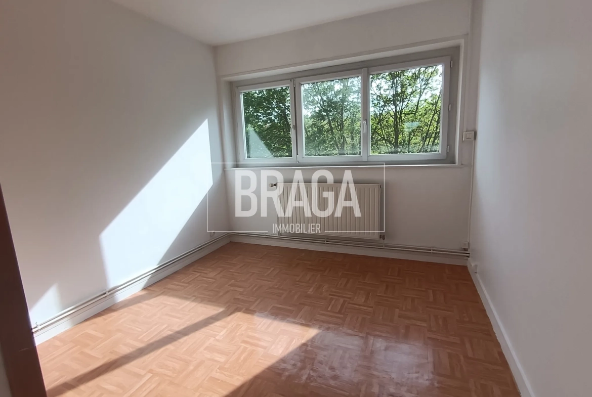 Appartement lumineux 3 chambres avec garage à Boulogne-sur-Mer 