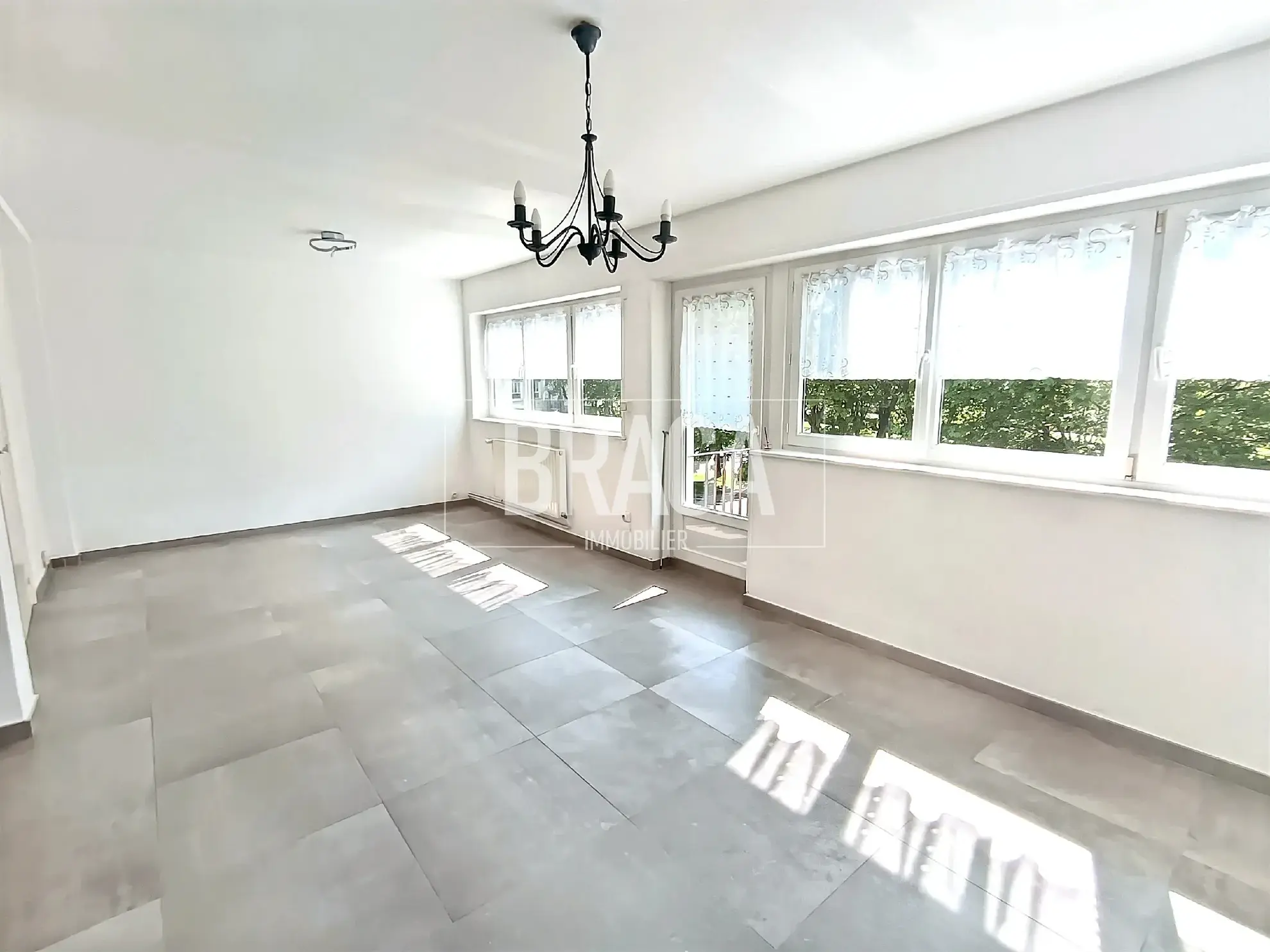 Appartement lumineux 3 chambres avec garage à Boulogne-sur-Mer 