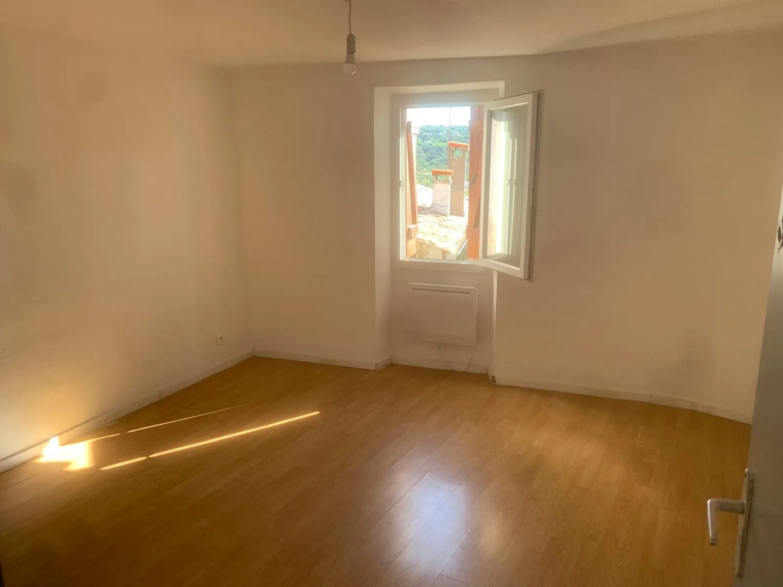 A vendre appartement 3 pièces lumineux à Auribeau-sur-Siagne 