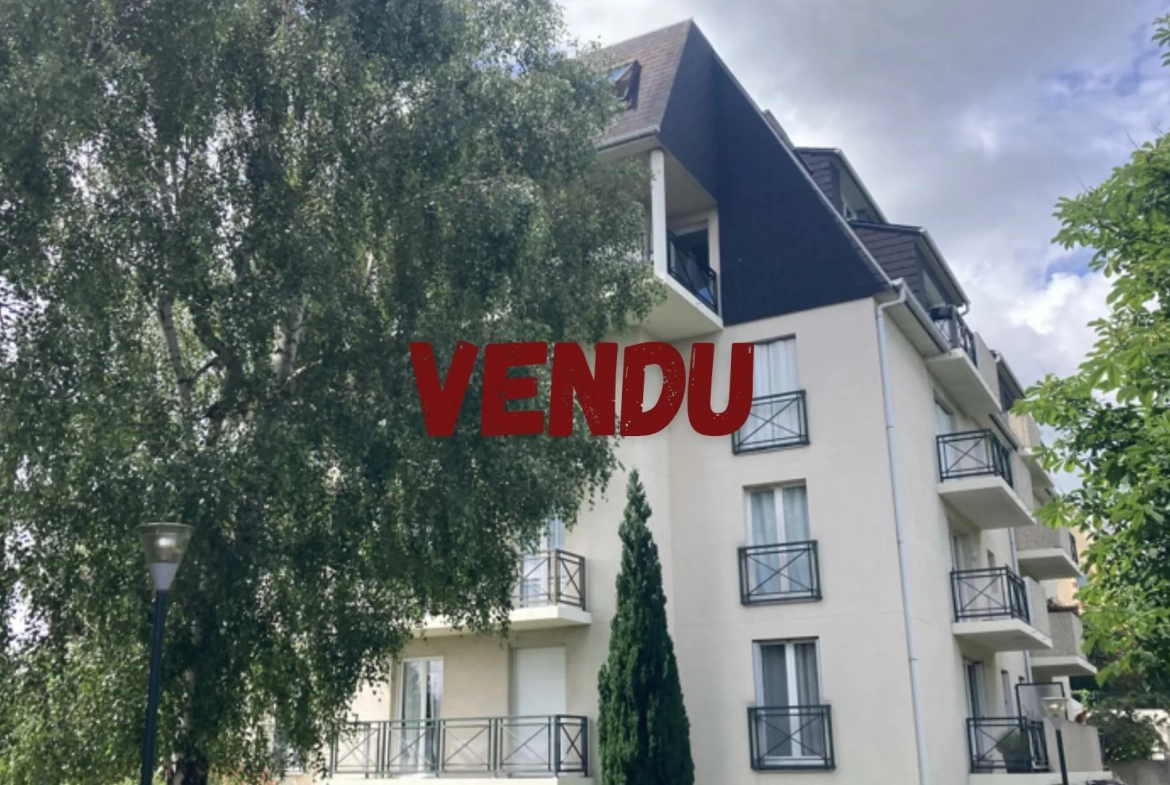 Studio à Caen Saint-Ouen avec terrasse, parking et cave – Opportunité d’investissement 