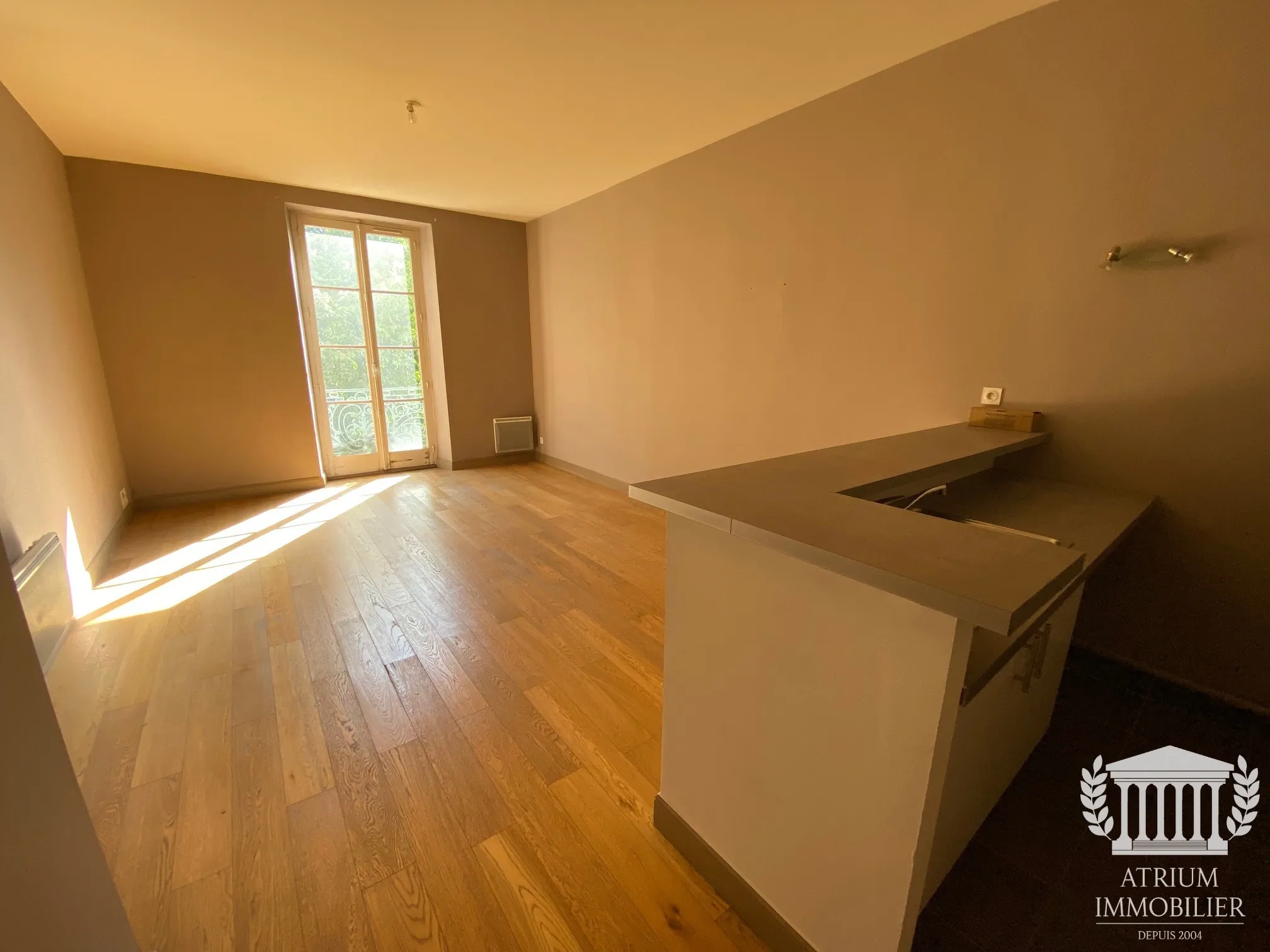 Appartement T3 76m² à Nîmes, secteur sauvegardé proche Maison Carrée 