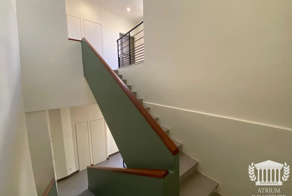Appartement T3 76m² à Nîmes, secteur sauvegardé proche Maison Carrée 