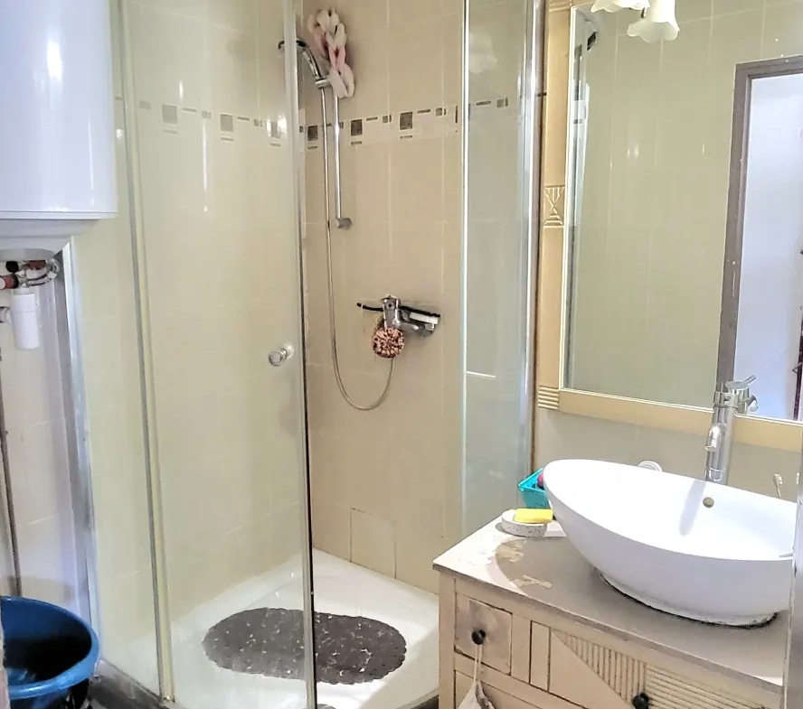 Appartement 2 pièces à vendre à Marseille 13002 – 42 m² avec cave près du Vieux-Port 