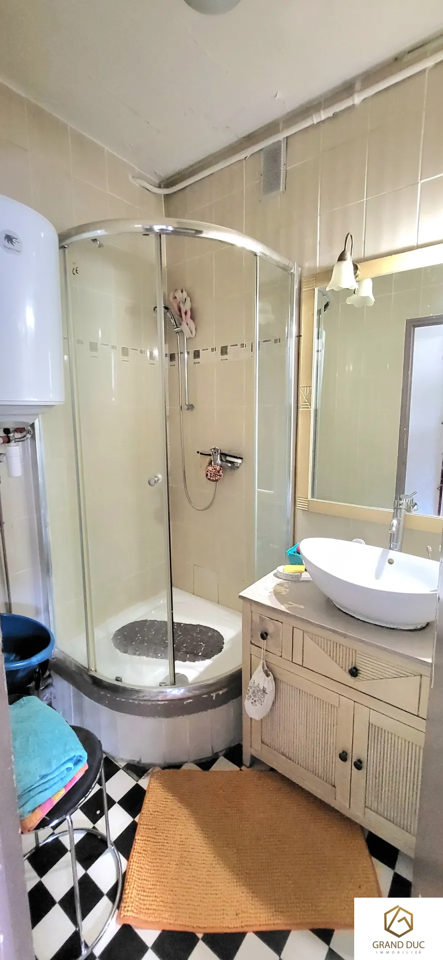 Appartement 2 pièces à vendre à Marseille 13002 – 42 m² avec cave près du Vieux-Port 