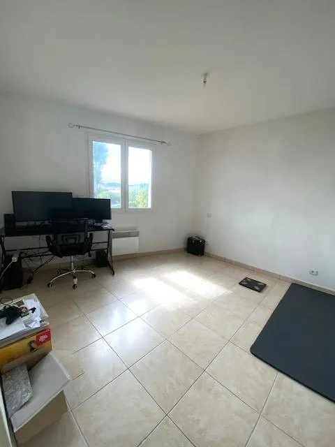 Appartement T3 avec terrasse et garage à Espira de L'Agly – Investissement loué 