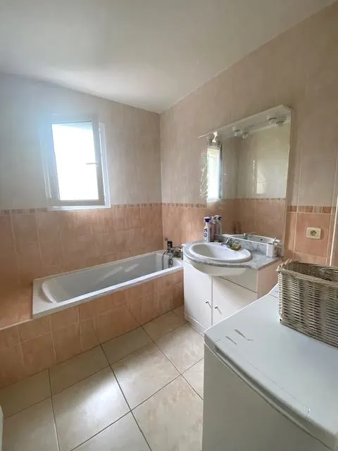 Appartement T3 avec terrasse et garage à Espira de L'Agly – Investissement loué 