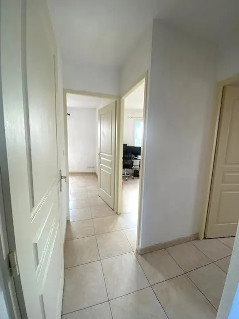 Appartement T3 avec terrasse et garage à Espira de L'Agly – Investissement loué 