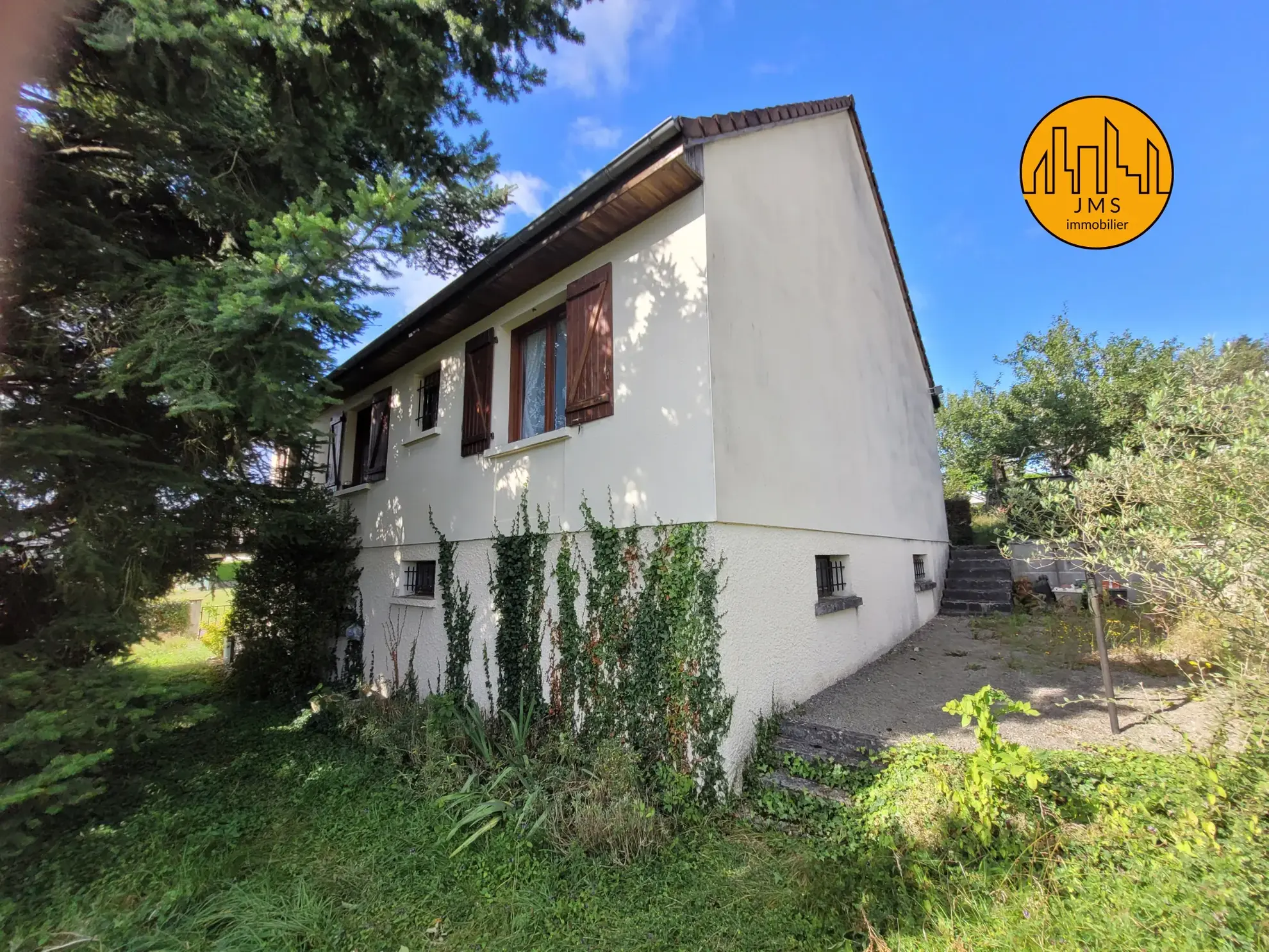 Maison familiale avec jardin à Tronget - 90 m², 3 chambres, terrain de 675 m² 