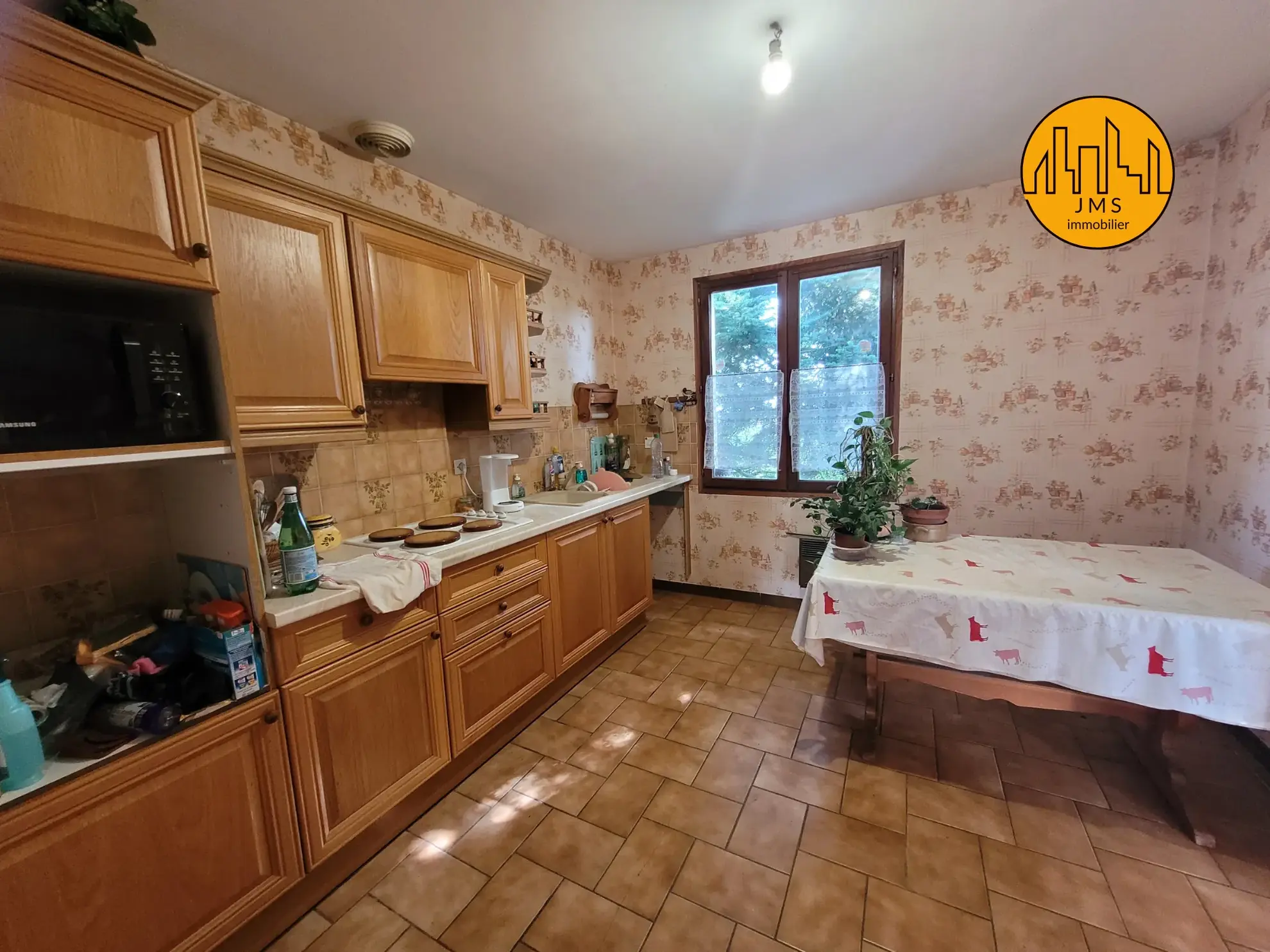 Maison familiale avec jardin à Tronget - 90 m², 3 chambres, terrain de 675 m² 