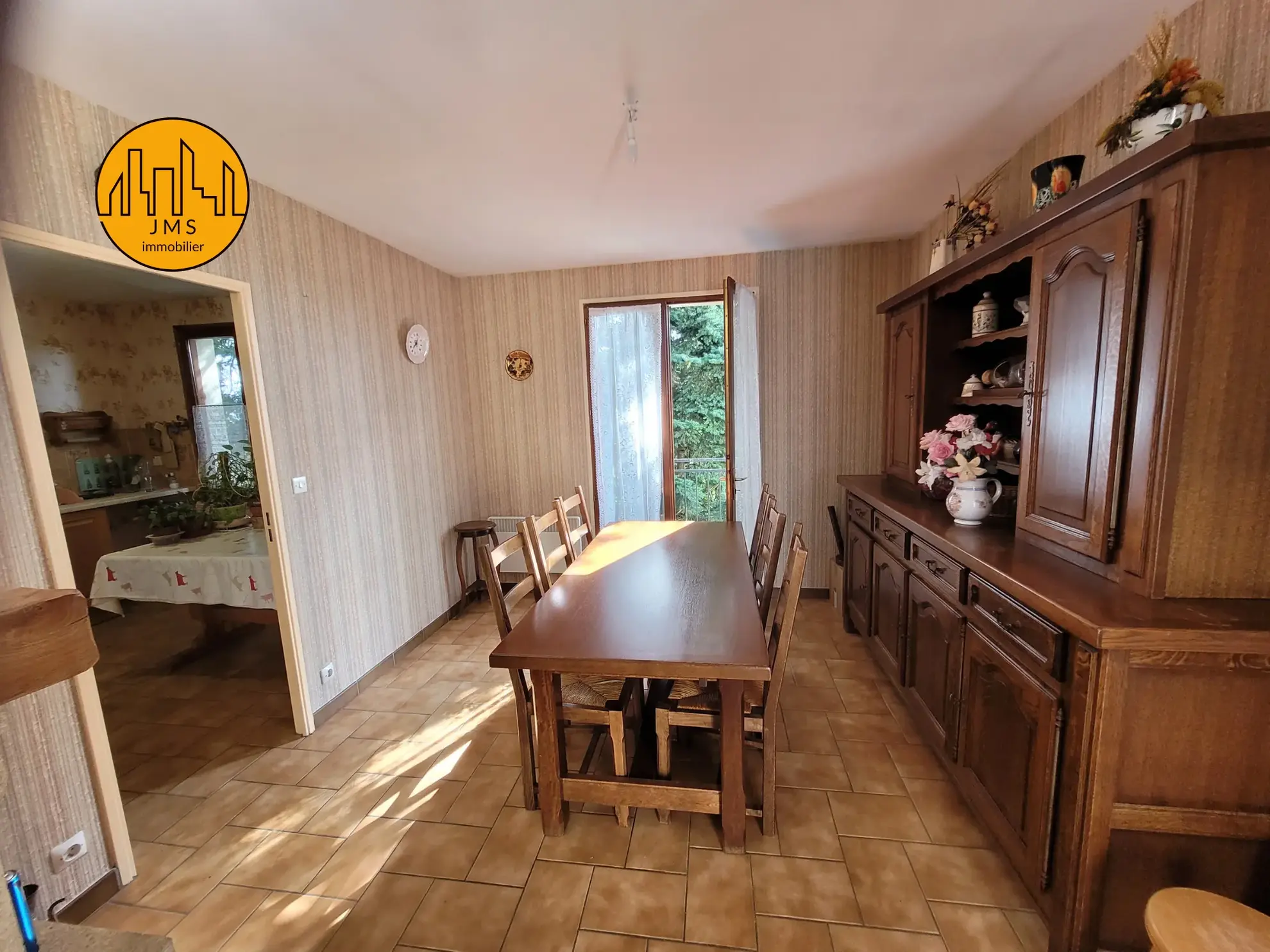 Maison familiale avec jardin à Tronget - 90 m², 3 chambres, terrain de 675 m² 