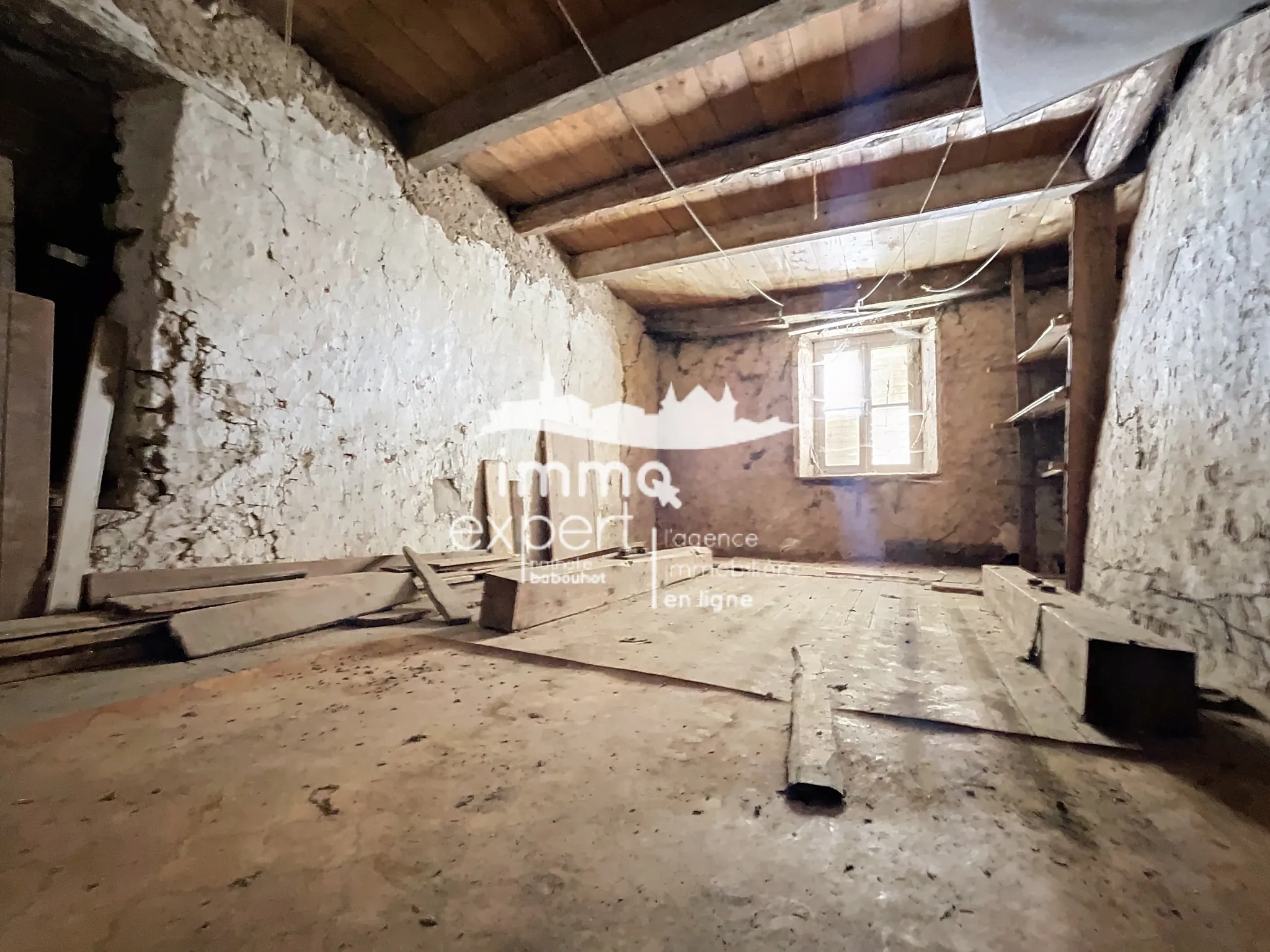 Maison de village à rénover à Senonges avec jardin de 450 m2 