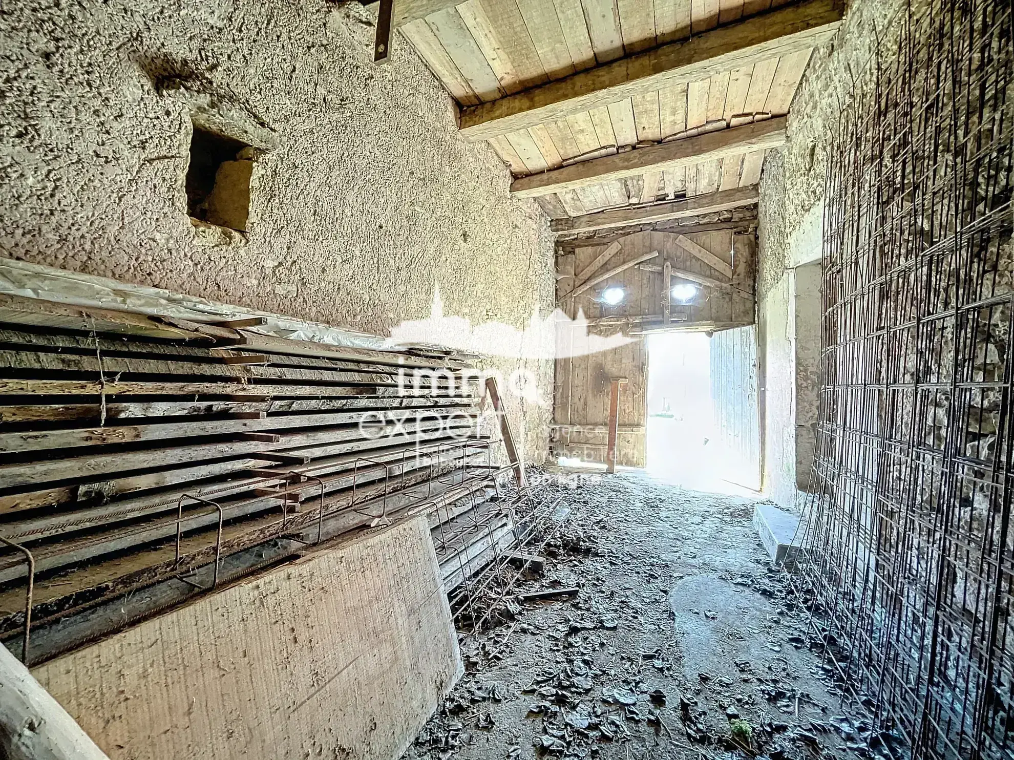 Maison de village à rénover à Senonges avec jardin de 450 m2 