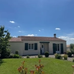 Belle maison avec sous-sol et gîte à Saint Jean d'Hermine proche de la mer