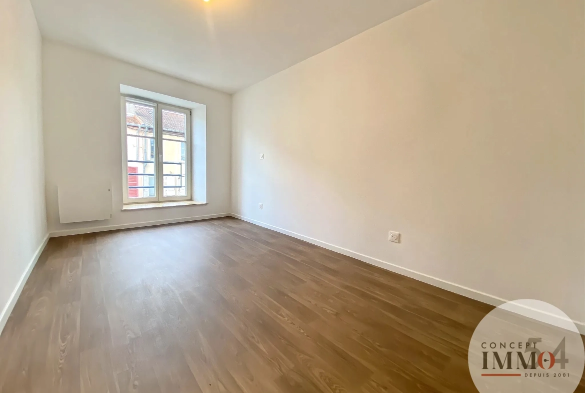 Maison rénovée avec terrasses et garage au centre de Toul - 125 m² habitables 