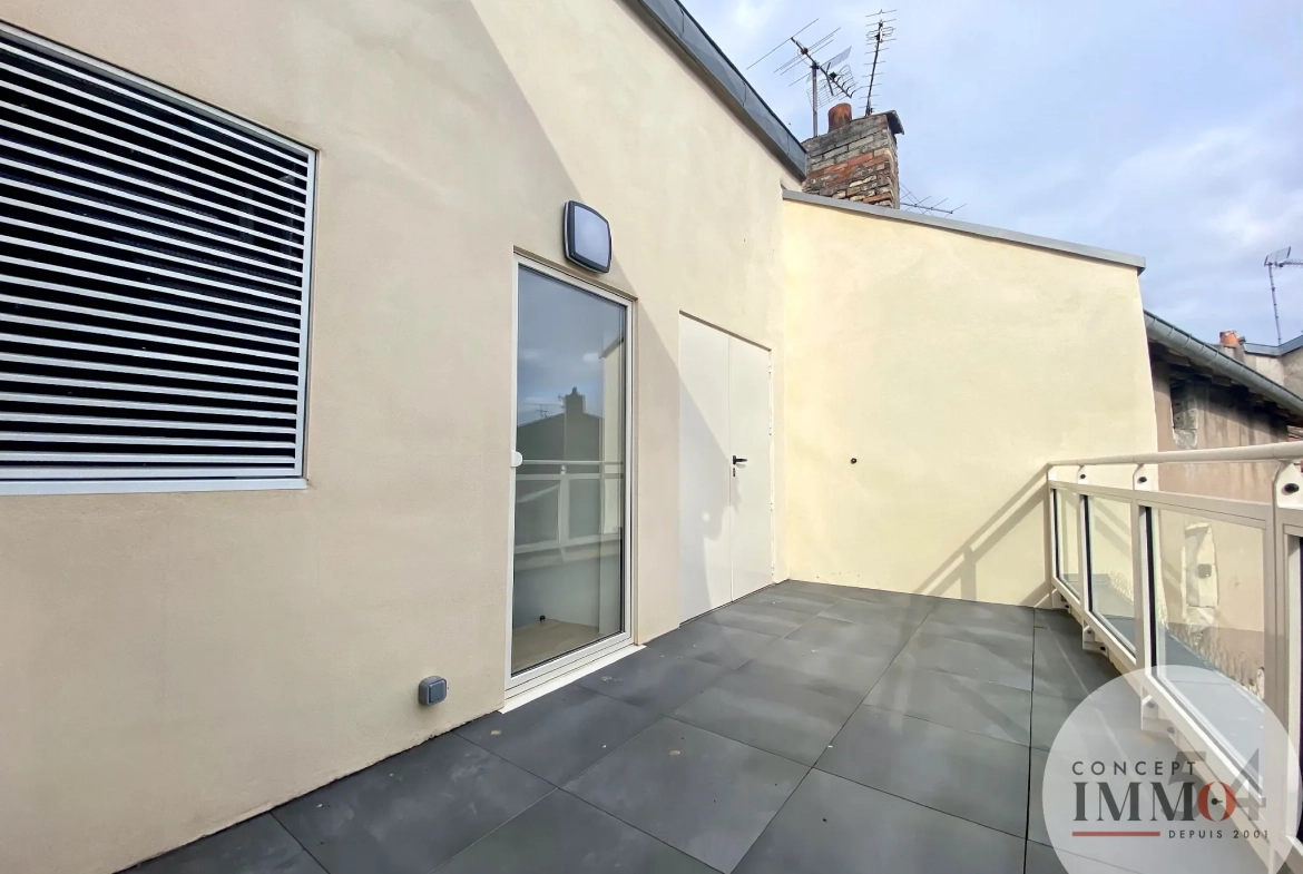 Maison rénovée avec terrasses et garage au centre de Toul - 125 m² habitables 